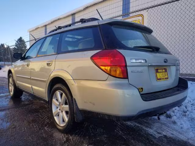 2007 Subaru Outback - 4S4BP62C877312126 - Image #5