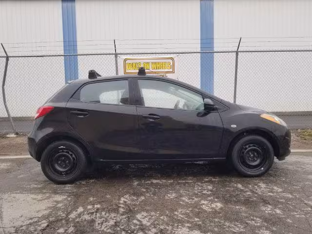 2011 Mazda MAZDA2 - JM1DE1HY9B0125357 - Image #3